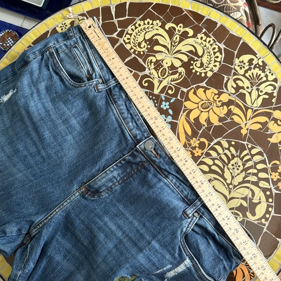 KUT FROM THE KLOTH EMBROIDERED JEANS Sz: 22 - Picture 8 of 11